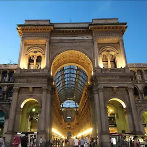 Gardone - Ampio Con 2 Da Letto - Comodo Per Duomo! Milan